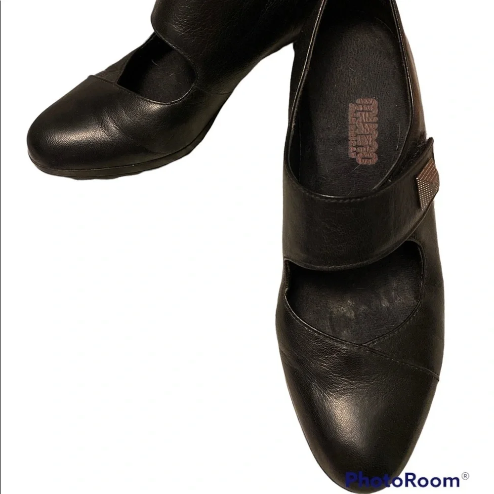 Munro fine American leather Mary Jane Sz 7